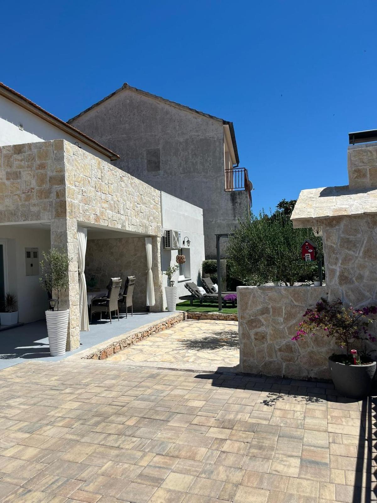 *Enjoy* Apartment Sibenik Bagian luar foto